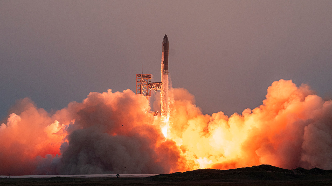 SpaceX catches returning Starship booster in fifth flight test ThxKorea