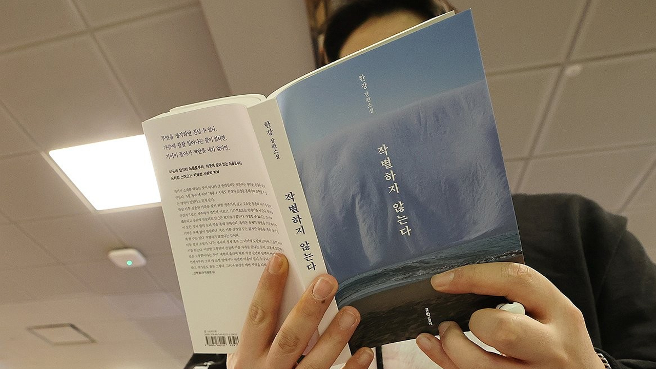 Han Kang’s achievement exposes urgent need to revive reading population