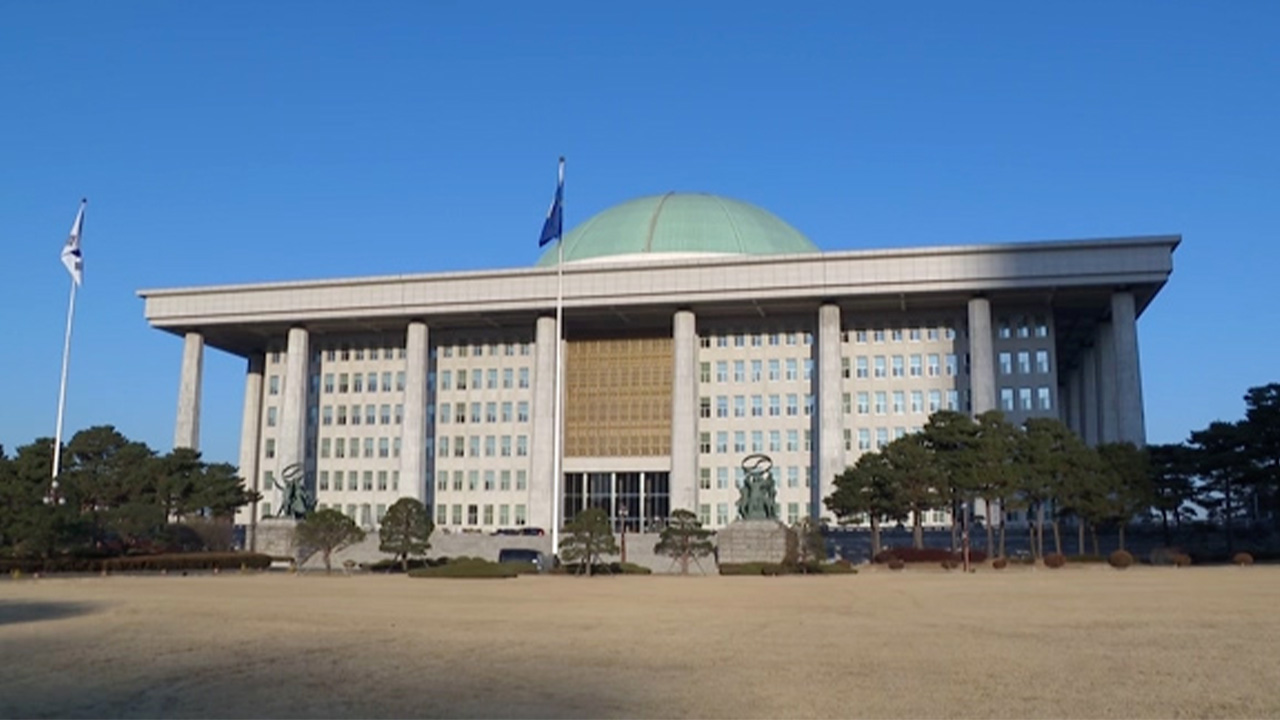 Live from National Assembly ahead of second vote to impeach President Yoon