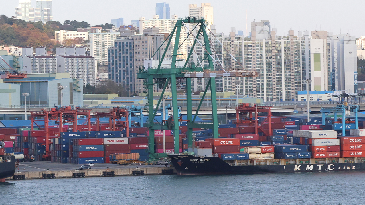 S. Korea’s economic outlook darkens amid growing domestic and international uncertainties